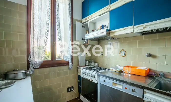 Rexer-Bologna-immobile-cielo-terra-con-giardino-e-garage-Altro