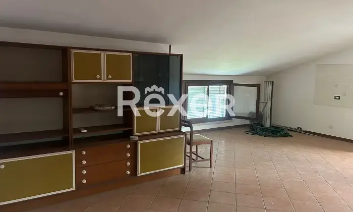 Rexer-San-Giorgio-Bigarello-Casa-indipendente-con-giardino-e-ampio-garage-a-San-Giorgio-Bigarello-Altro