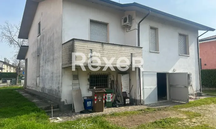 Rexer-San-Giorgio-Bigarello-Casa-indipendente-con-giardino-e-ampio-garage-a-San-Giorgio-Bigarello-Altro