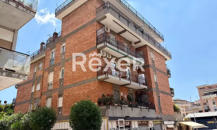 Rexer-Roma-Ampio-Trilocale-Piano-Altro