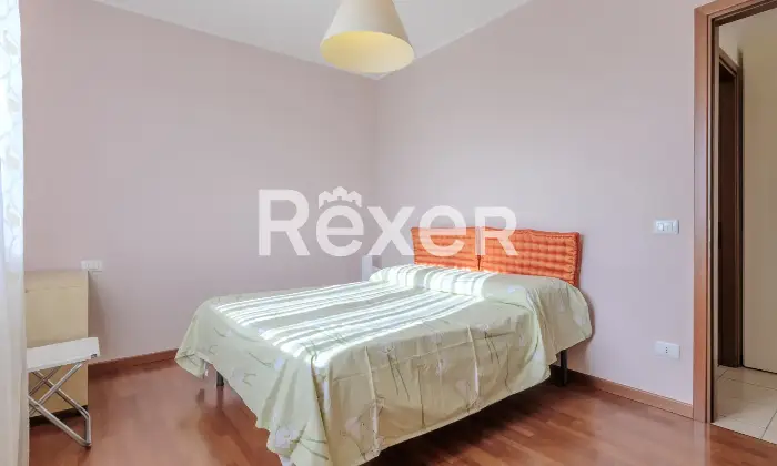 Rexer-Gorle-Bilocale-con-ampio-terrazzo-box-e-ascensore-Altro