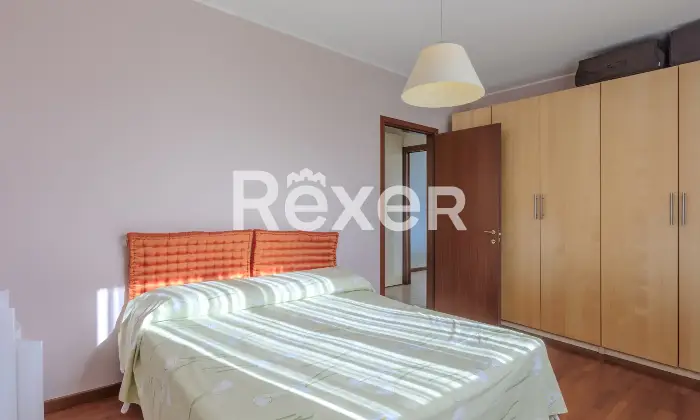 Rexer-Gorle-Bilocale-con-ampio-terrazzo-box-e-ascensore-Altro