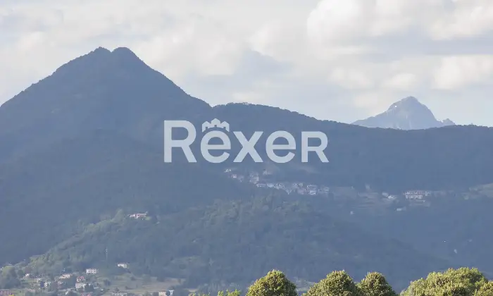 Rexer-Gorle-Bilocale-con-ampio-terrazzo-box-e-ascensore-Altro