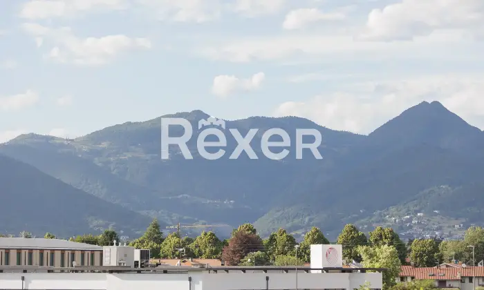 Rexer-Gorle-Bilocale-con-ampio-terrazzo-box-e-ascensore-Altro