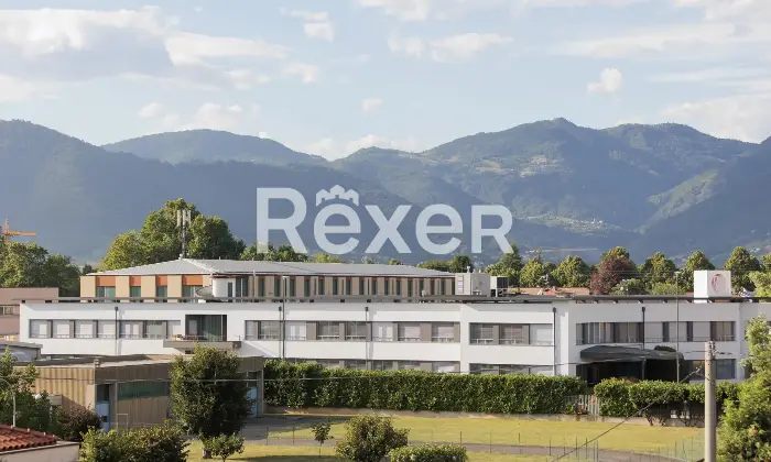 Rexer-Gorle-Bilocale-con-ampio-terrazzo-box-e-ascensore-Altro