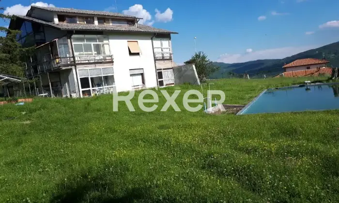Rexer-Santa-Fiora-Santa-Fiora-Via-Giacomo-Matteotti-Ampia-propriet-con-piscina-e-mq-di-terreno-Altro
