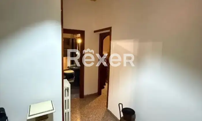 Rexer-Livorno-Ampio-appartamento-con-posto-auto-e-cantina-Quartiere-Coteto-Livorno-Altro