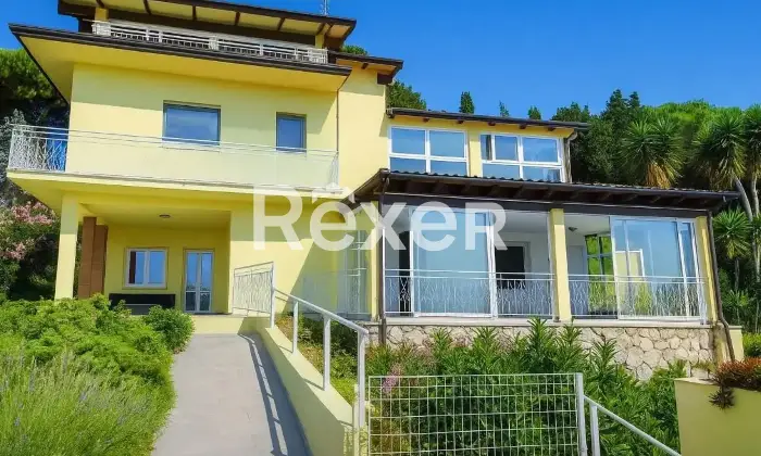 Rexer-Massarosa-Villa-panoramica-con-piscina-e-vista-mare-sulle-colline-della-Versilia-Altro
