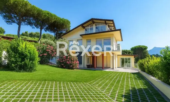 Rexer-Massarosa-Villa-panoramica-con-piscina-e-vista-mare-sulle-colline-della-Versilia-Altro