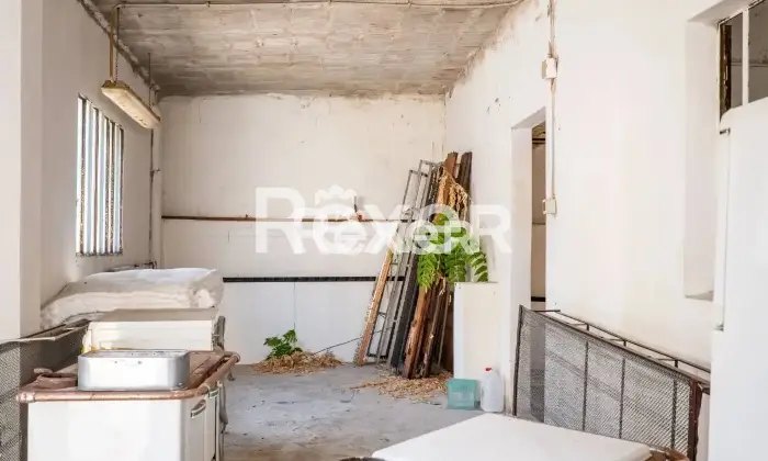 Rexer-Sesto-Fiorentino-Via-Pascoli-laboratoriomagazzino-di-mq-Altro