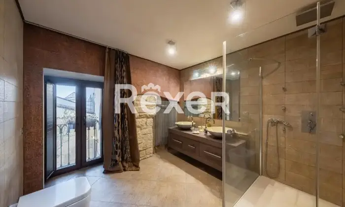 Rexer-campobasso-Prestigioso-Palazzo-Storico-di-mq-nel-Cuore-di-Campobasso-Altro