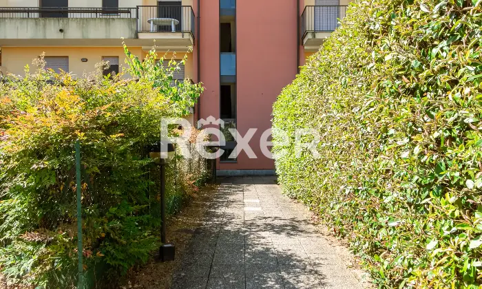 Rexer-Abbiategrasso-Zona-San-Pietro-Boschetto-bilocale-piano-alto-con-ascensore-box-e-cantina-compresi-Altro