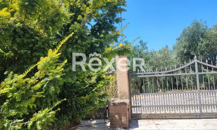 Rexer-STRANGOLAGALLI-Casa-singola-con-terreno-garage-e-casolare-Ampi-spazi-immersi-nella-tranquillit-Altro