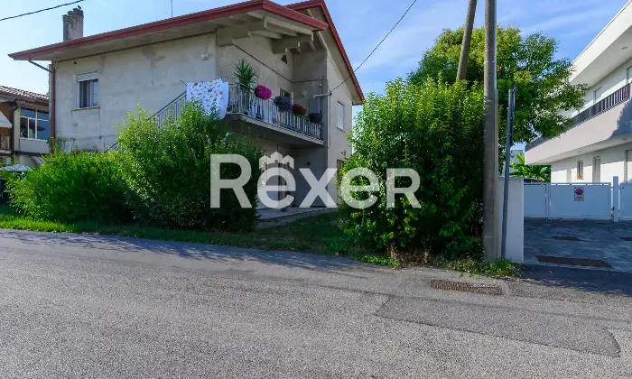 Rexer-Jesolo-Appartamento-pino-terra-con-giardino-privato-Altro