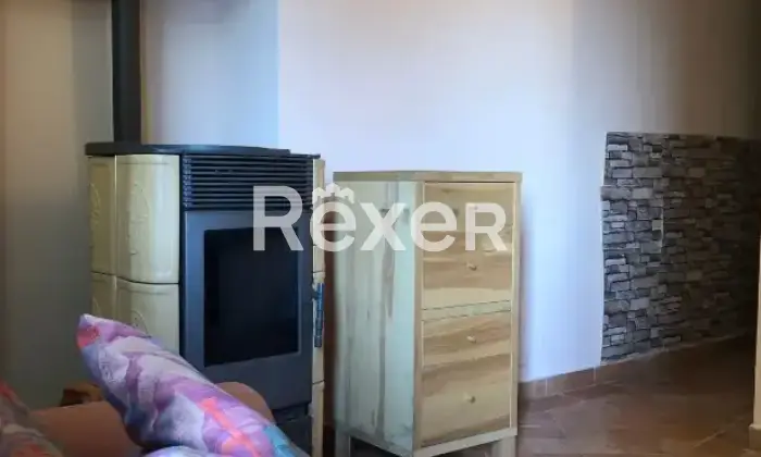 Rexer-San-Marcello-Piteglio-Appartamento-indipendente-con-due-camere-studio-e-soffitta-Altro