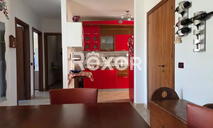 Rexer-Uggiano-La-Chiesa-Abitazione-indipendente-su-tre-livelli-con-garage-fotovoltaico-e-balconi-Altro