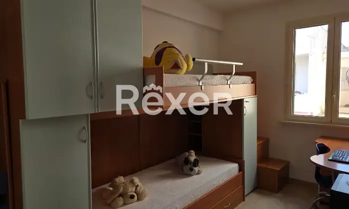 Rexer-Uggiano-La-Chiesa-Abitazione-indipendente-su-tre-livelli-con-garage-fotovoltaico-e-balconi-Altro