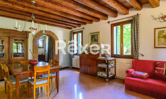 Rexer-Rubano-VILLA-SINGOLA-CON-PISCINA-E-DEPENDANCE-ALLINTERNO-DI-AMPIO-PARCO-PRIVATO-Altro