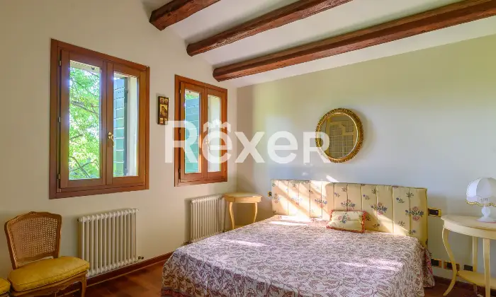 Rexer-Rubano-VILLA-SINGOLA-CON-PISCINA-E-DEPENDANCE-ALLINTERNO-DI-AMPIO-PARCO-PRIVATO-Altro