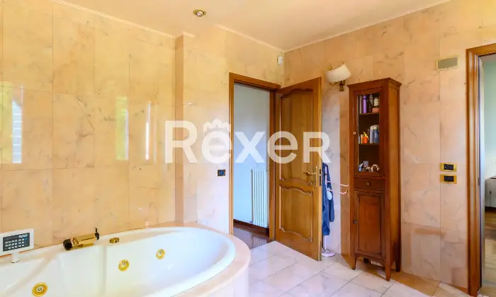 Rexer-Rubano-VILLA-SINGOLA-CON-PISCINA-E-DEPENDANCE-ALLINTERNO-DI-AMPIO-PARCO-PRIVATO-Altro