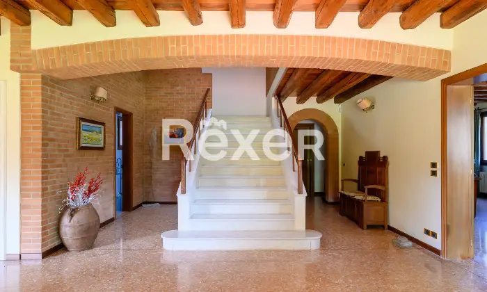 Rexer-Rubano-VILLA-SINGOLA-CON-PISCINA-E-DEPENDANCE-ALLINTERNO-DI-AMPIO-PARCO-PRIVATO-Altro
