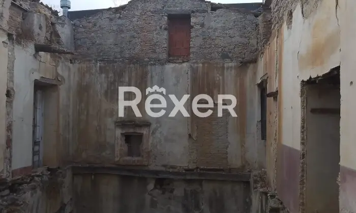 Rexer-CoriglianoRossano-Antico-casale-in-pietra-da-restaurare-con-corte-terreno-e-magazzino-Altro