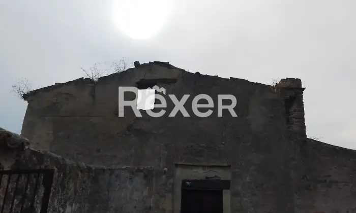 Rexer-CoriglianoRossano-Antico-casale-in-pietra-da-restaurare-con-corte-terreno-e-magazzino-Altro