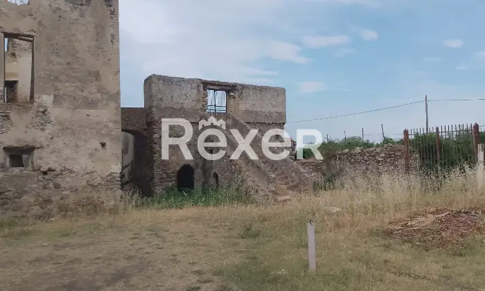 Rexer-CoriglianoRossano-Antico-casale-in-pietra-da-restaurare-con-corte-terreno-e-magazzino-Altro