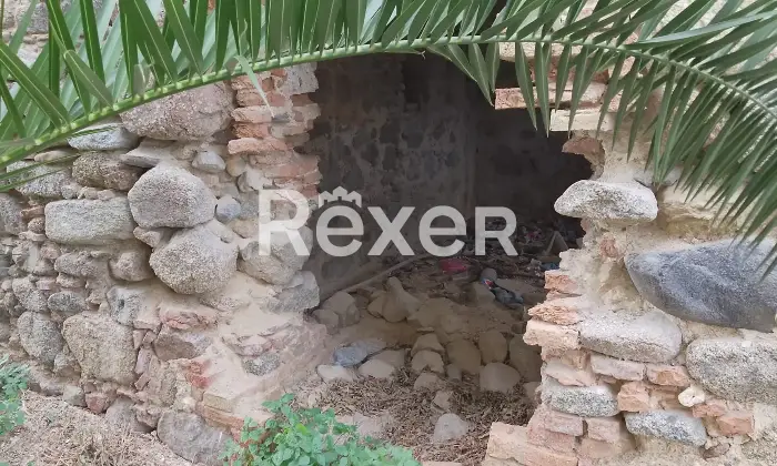 Rexer-CoriglianoRossano-Antico-casale-in-pietra-da-restaurare-con-corte-terreno-e-magazzino-Altro
