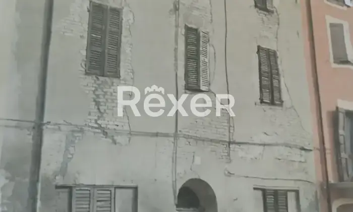 Rexer-Busseto-Appartamento-su-tre-piani-in-vendita-in-Via-Leoncavallo-a-Busseto-Altro