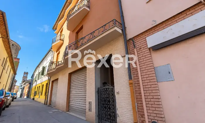 Rexer-Forlimpopoli-Appartamento-al-secondo-piano-con-garage-ripostigli-e-sottotetto-Altro