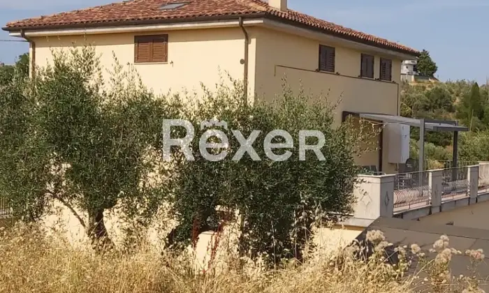 Rexer-Cossignano-Villa-indipendente-panoramica-con-giardino-e-garage-doppio-a-Cossignano-Contrada-Fiorano-Altro
