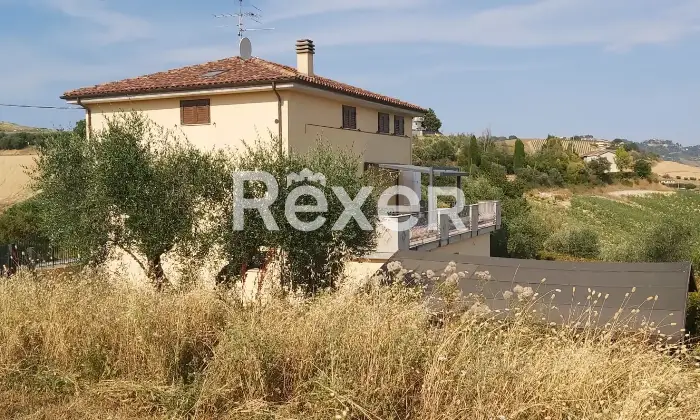 Rexer-Cossignano-Villa-indipendente-panoramica-con-giardino-e-garage-doppio-a-Cossignano-Contrada-Fiorano-Altro