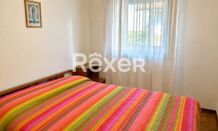 Rexer-Volpago-del-Montello-Villetta-a-schiera-di-testa-con-giardino-privato-e-garage-Cameradalettomatrimoniale