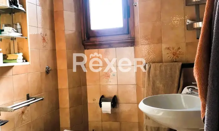 Rexer-Firenze-Quadrilocale-in-vendita-in-Via-Circondaria-Leopoldo-Viesseux-Firenze-Bagno