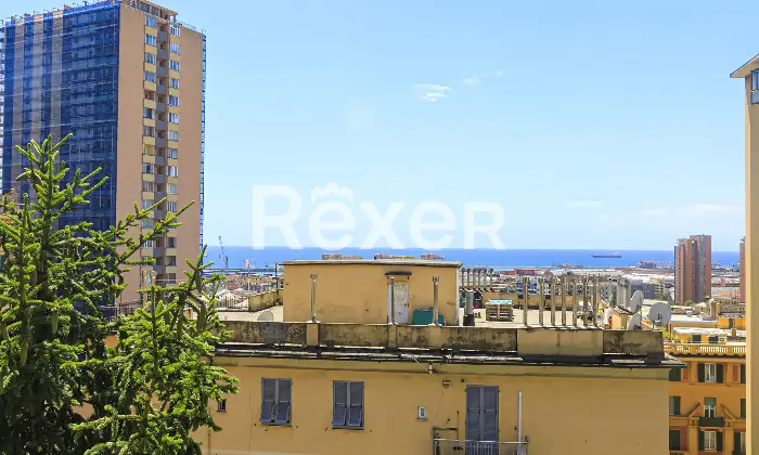 Rexer-Genova-INTERESSANTE-APPARTAMENTO-CON-VISTA-SULLA-CITTA-Altro