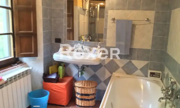 Rexer-Bagni-di-Lucca-Vendesi-propriet-rustica-Via-Cocolaio-Bagni-di-Lucca-LU-Altro