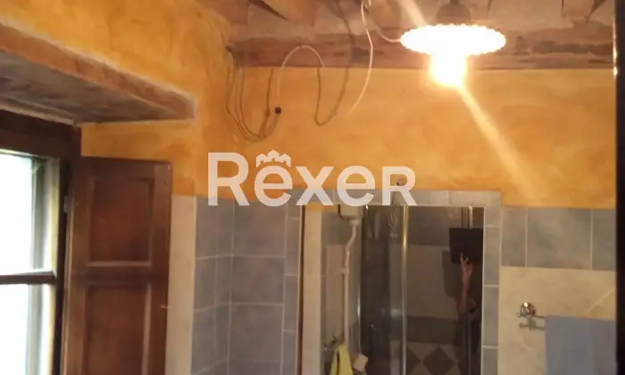 Rexer-Bagni-di-Lucca-Vendesi-propriet-rustica-Via-Cocolaio-Bagni-di-Lucca-LU-Altro