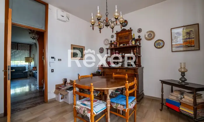 Rexer-Cento-Ampio-appartamento-con-garage-e-spazi-accessori-in-vendita-a-Cento-Altro