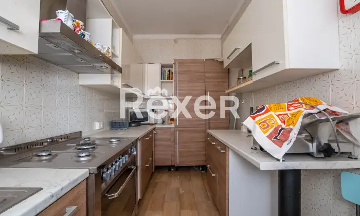 Rexer-Cento-Ampio-appartamento-con-garage-e-spazi-accessori-in-vendita-a-Cento-Altro