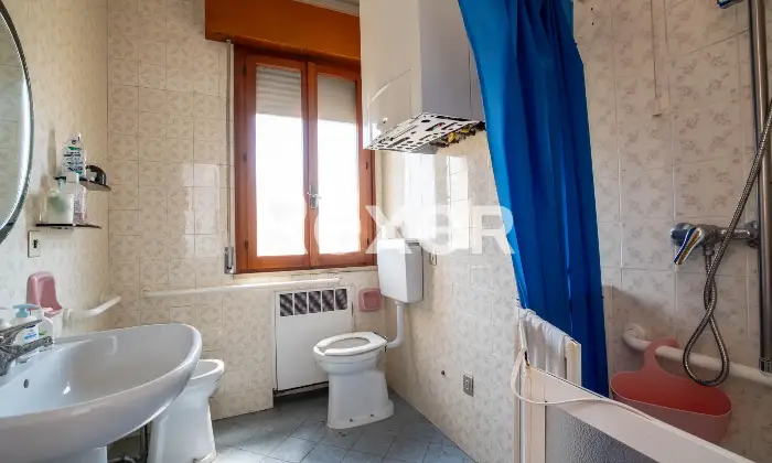 Rexer-Cento-Ampio-appartamento-con-garage-e-spazi-accessori-in-vendita-a-Cento-Altro