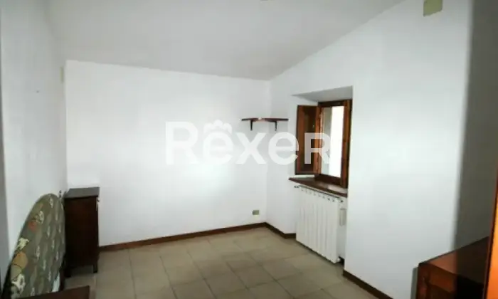 Rexer-Camporgiano-Casa-indipendente-con-terrazza-giardino-e-taverna-a-Camporgiano-LU-Altro