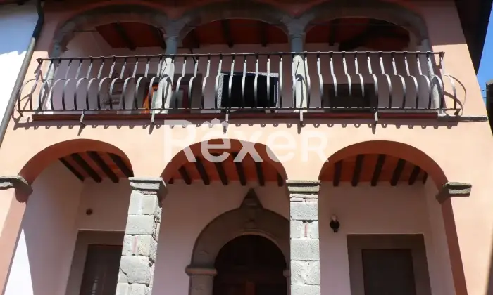 Rexer-Camporgiano-Casa-indipendente-con-terrazza-giardino-e-taverna-a-Camporgiano-LU-Altro