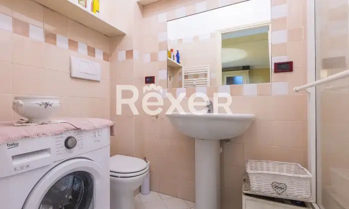Rexer-Torino-Ampio-e-luminoso-appartamento-Altro