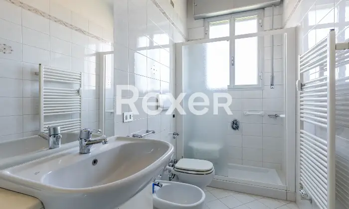 Rexer-Bologna-Borgo-Panigale-appartamento-con-balcone-e-cantina-Altro