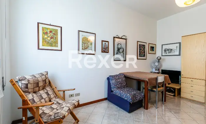 Rexer-Bologna-Borgo-Panigale-appartamento-con-balcone-e-cantina-Altro