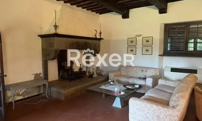 Rexer-Bucine-Vendesi-villa-in-pietra-con-fienile-e-ettari-di-terreno-Localit-Gavignano-Bucine-AR-Altro
