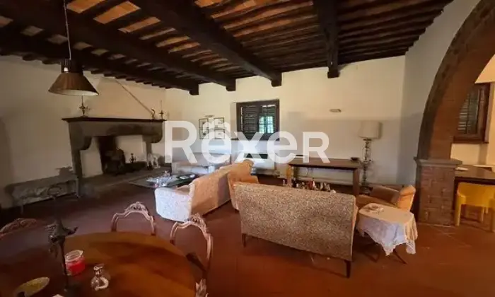 Rexer-Bucine-Vendesi-villa-in-pietra-con-fienile-e-ettari-di-terreno-Localit-Gavignano-Bucine-AR-Altro
