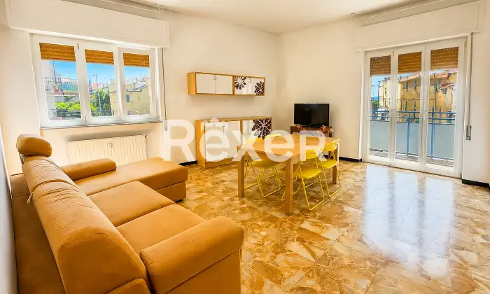 Rexer-Albissola-Marina-A-POCHI-PASSI-DAL-MARE-Altro