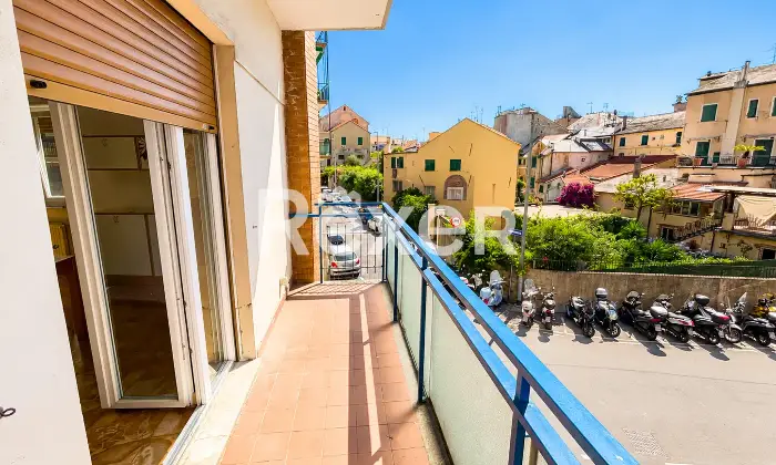 Rexer-Albissola-Marina-A-POCHI-PASSI-DAL-MARE-Altro